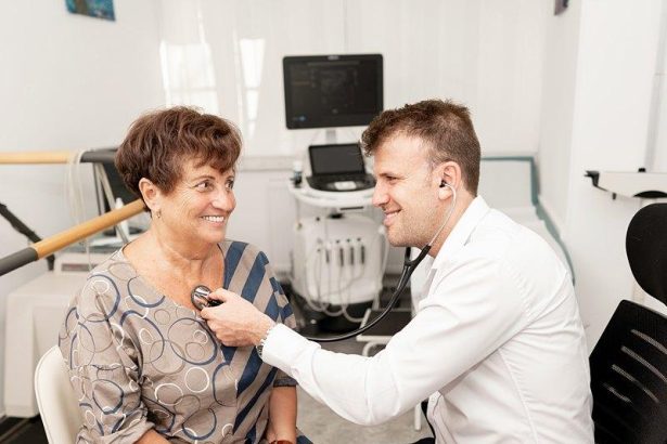 Cardiologist explaining cardiovascular disease prevention in Europe