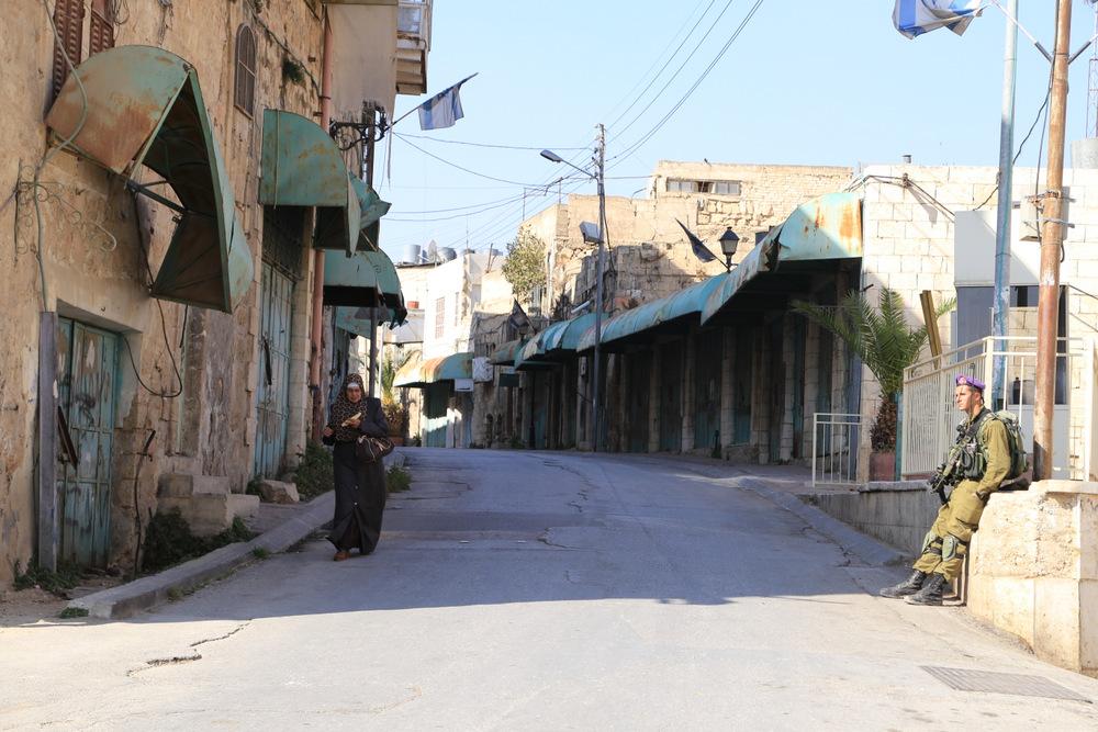 occupied territories news shows military presence in Hebron