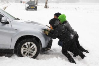 Winter storm Netherlands causes flight delays and cancellations at major airports