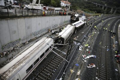 Spain Train Derailment 2026 Kills 21 in Northern Spain