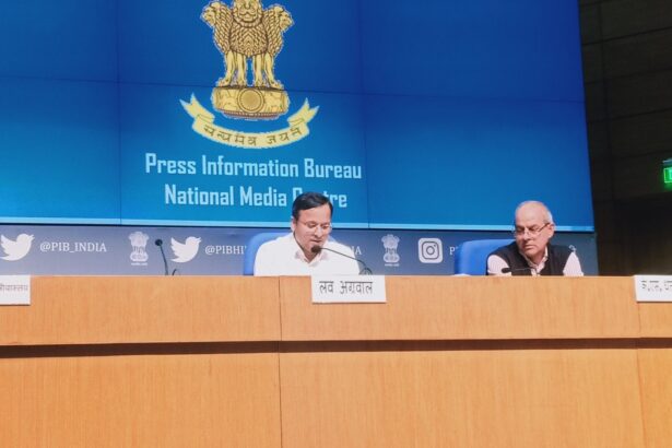 Officials address media on India vaping law in New Delhi 2026
