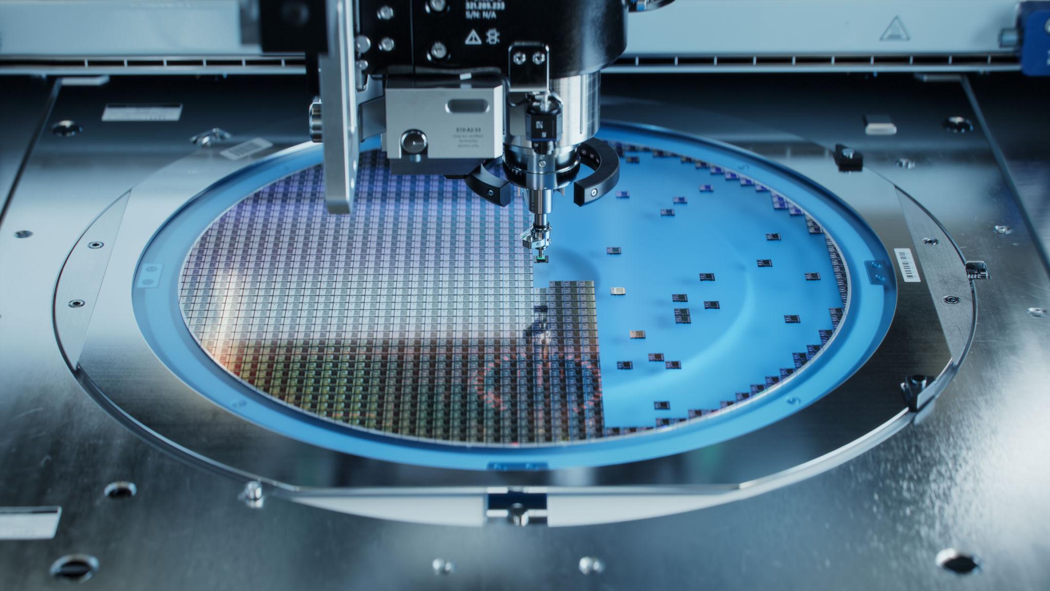 Chip packaging technology undergoing precision quality inspection processes