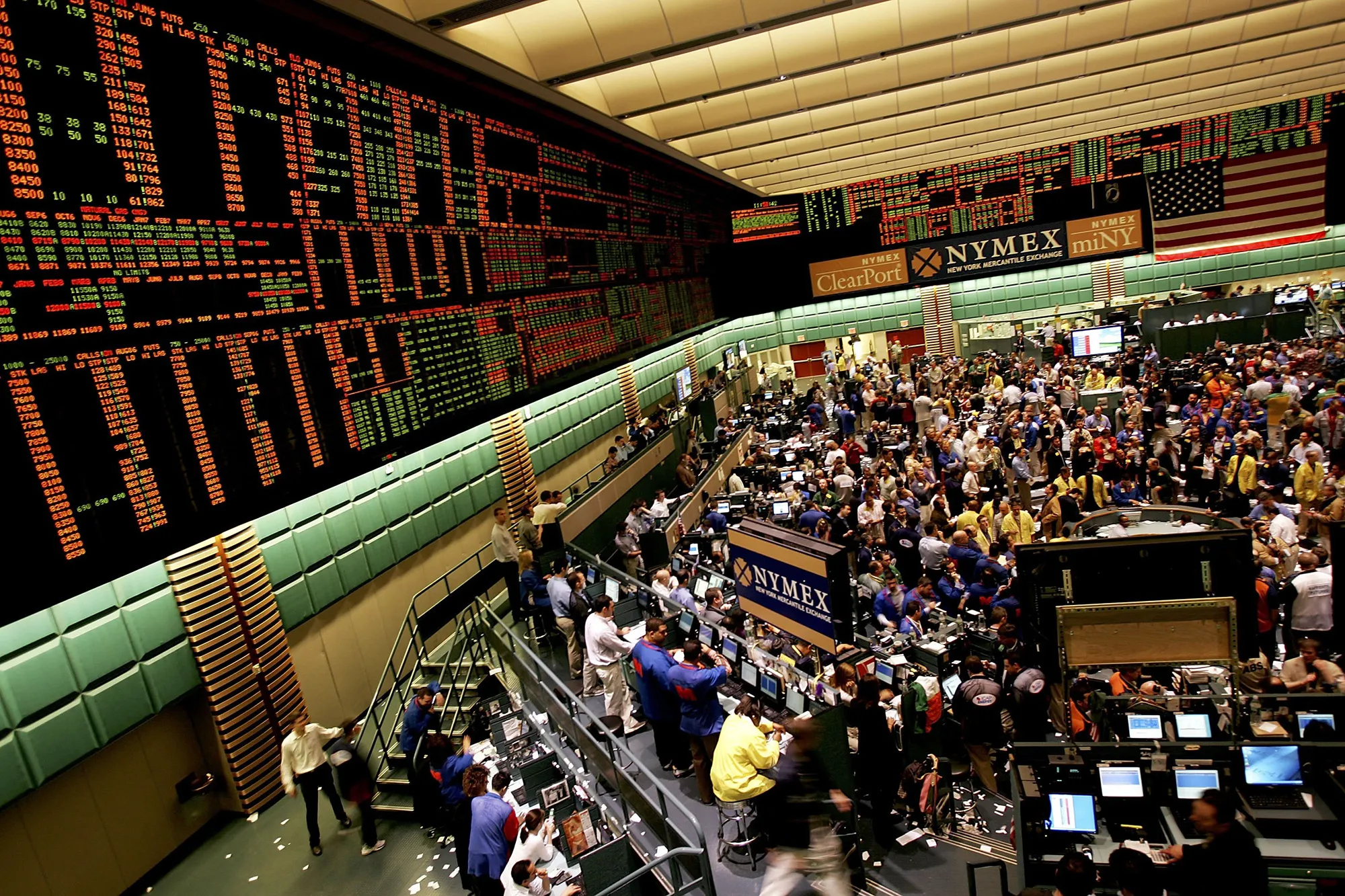 Gold record price drives global trading activity