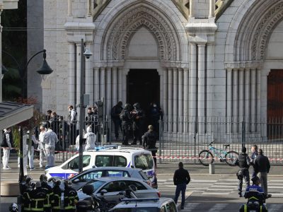Islamist attacker kills three at church in Nice, France