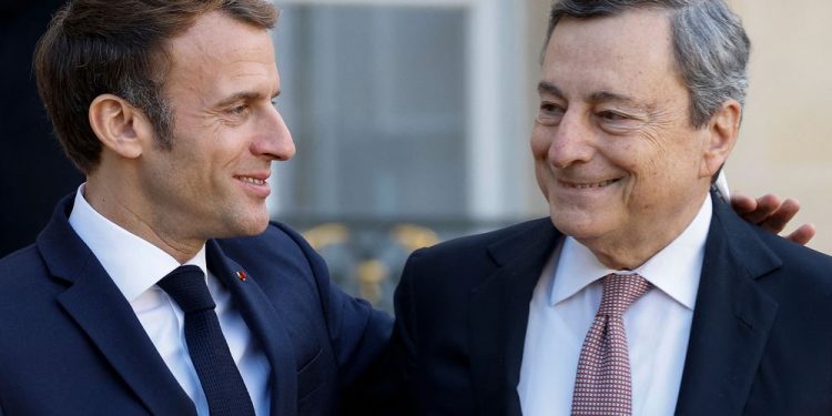 Macron signs cooperation agreement with Italy’s Draghi