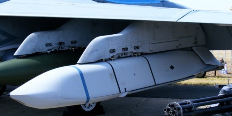AGM-158 JASSM attached to fighter jet