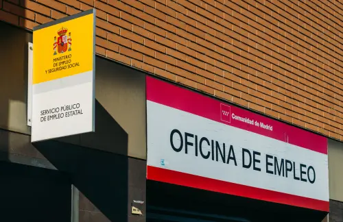 Madrid,,Spain,-,Jan,11,,2020:,Spanish,Government,Employment,Office