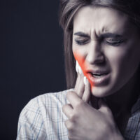 Why Do My Teeth Hurt At Night