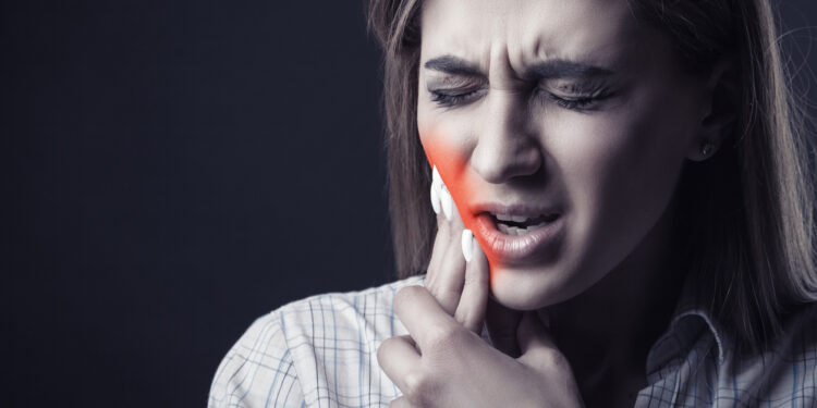 why-do-teeth-hurt-severe-at-night-causes-and-remedies