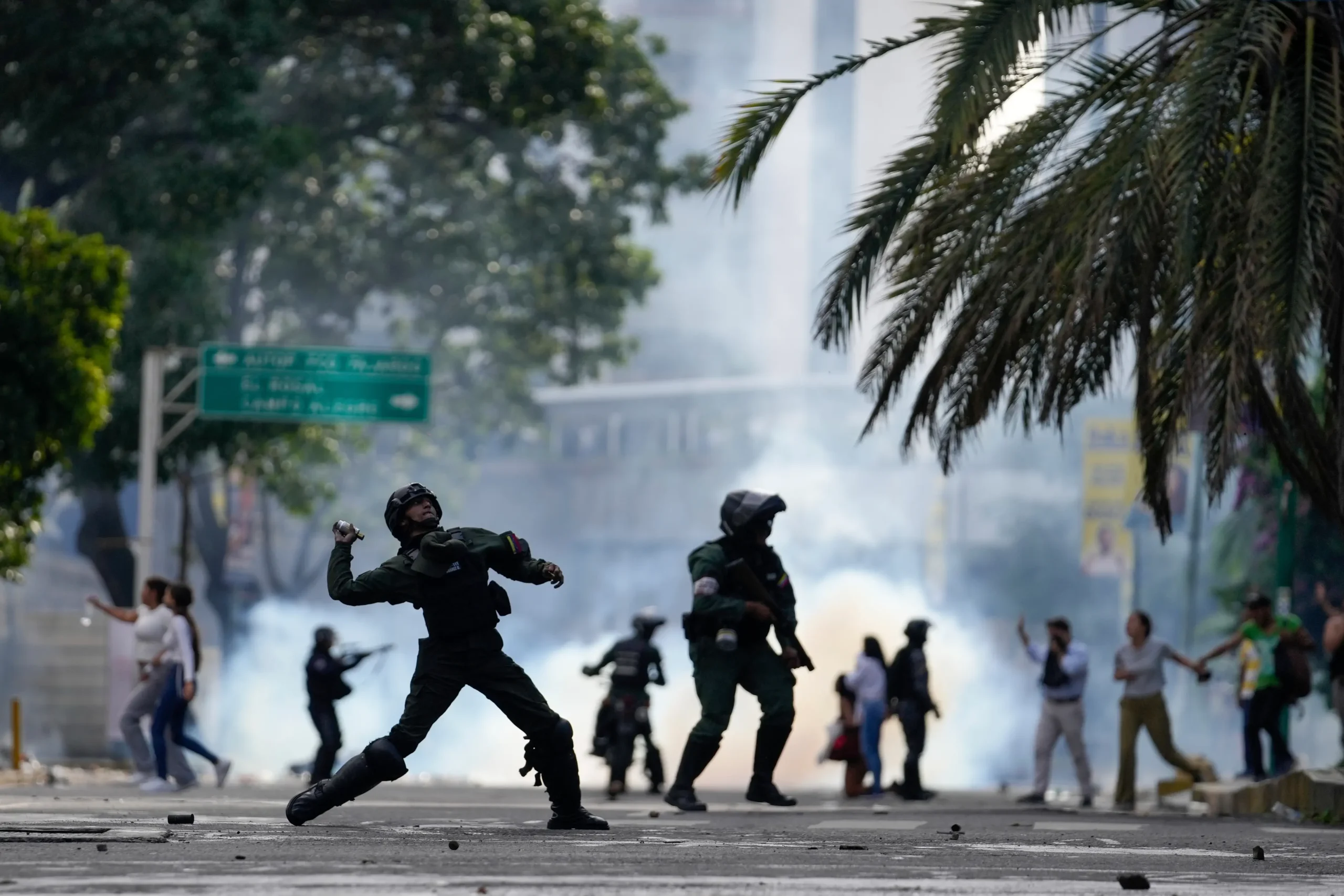 Journalists and activists express concern over civil liberties Venezuela