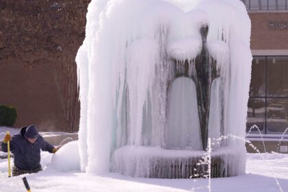 Texas snowfall covers highways during winter storm in 2026