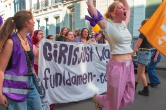 2300 protest in Ghent for women's rights on March 8, 2025