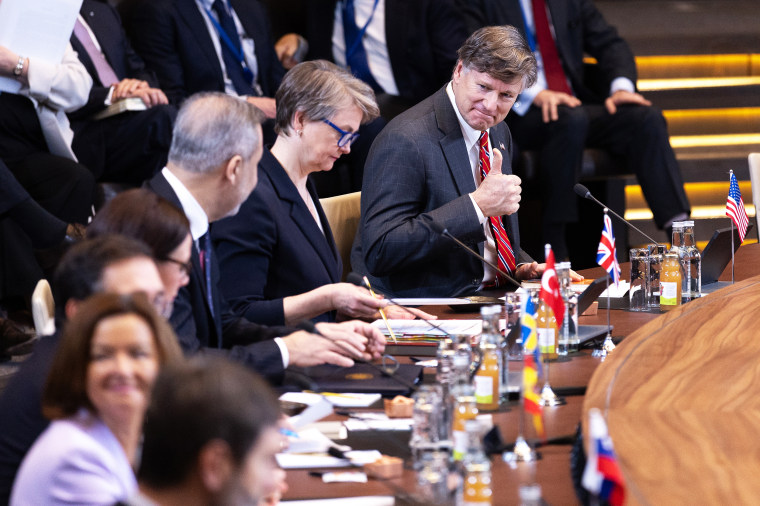 US Ukraine talks bring senior diplomats together for strategic discussions