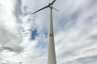 29-year-old Enercom worker rescued from Genk wind turbine