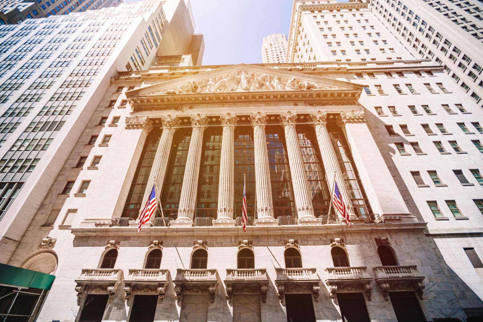 global financial markets update stock market trading screens volatility