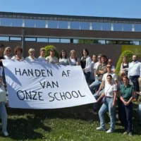 30 teachers protest closure of Oudenaarde hair school