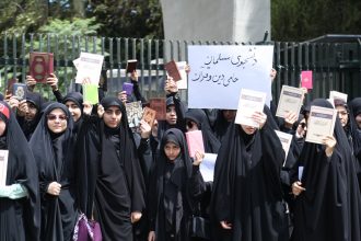 Iranian student protests at Tehran university during new academic term 2026