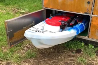 774 Kayakers explore nature at Hasselt's Herkenrode Abbey this summer