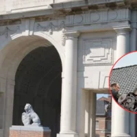 7m WWI Soldier Statue by Jo Oliver & Stin Butaye displayed at Ypres Menin Gate