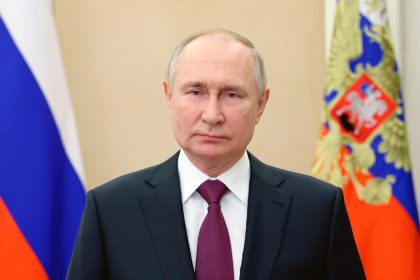 Putin peace negotiations draw attention as Russia considers renewed diplomatic discussions with Ukraine and the United States.