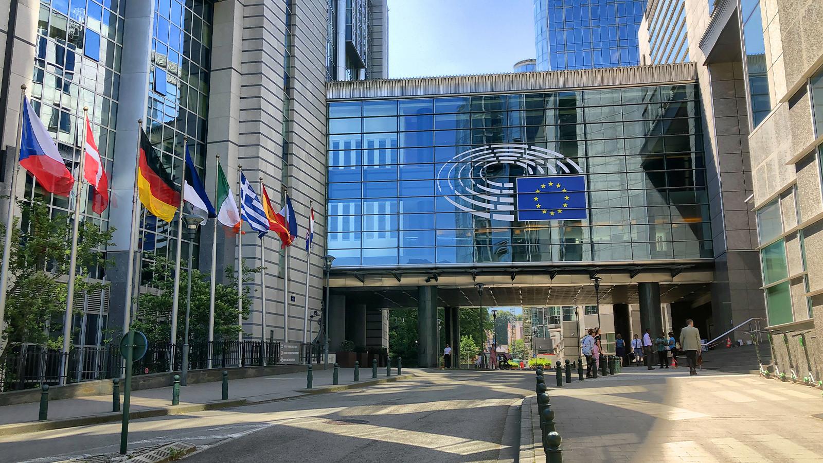Brussels fatal shooting near European Parliament raises security concerns on Rue Wiertz.