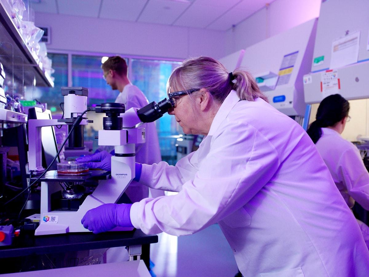 Anthropic biology lab research combines artificial intelligence with biological experiments