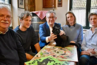 A new board game featuring Aristide launches at Bruges' Folklore Museum