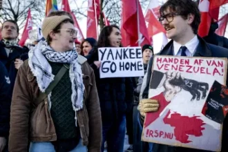 Amsterdam crowd protests US attack chanting no blood for oil