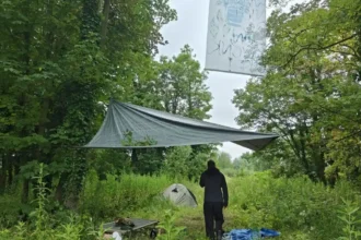 Activists camp in Forest to stop De Lin's depot Plans in Ghent