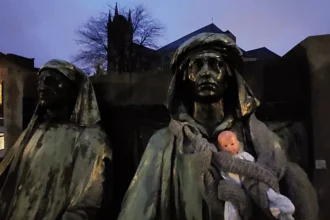 Activists in Ghent highlight parenting inequality