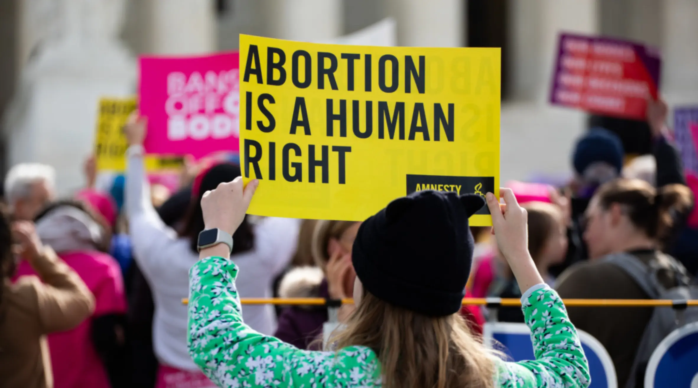 Amnesty International petitions Belgium to decriminalize abortion