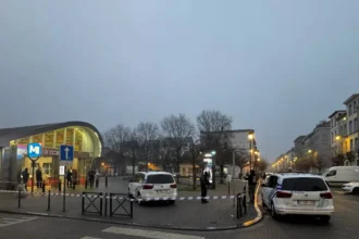 Anderlecht Clemenceau metro closed after Kalashnikov attack