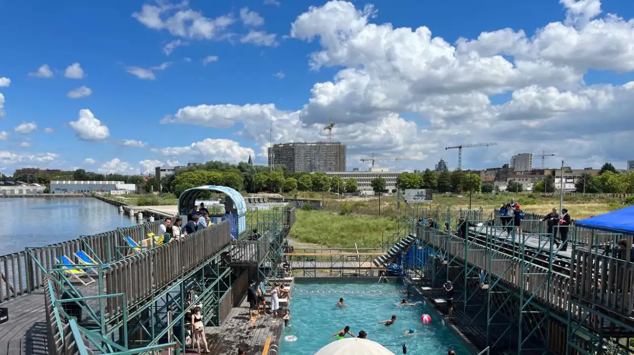 Anderlecht Flow pool faces challenges with eco-friendly filtration system