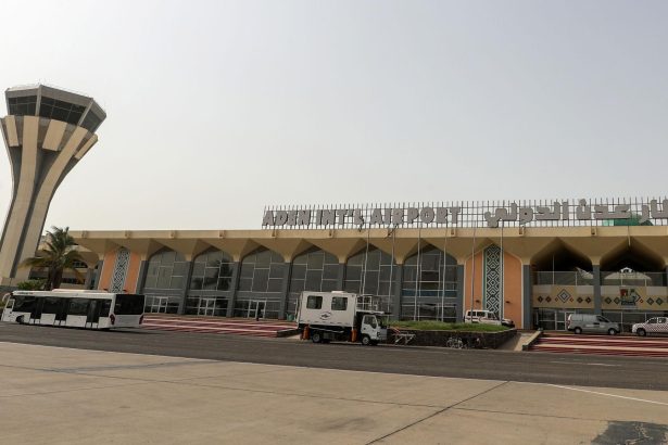 Aden airport attack amid escalating Yemen conflict