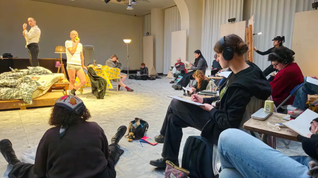 Antwerp Academy hosts a 24-hour drawing marathon