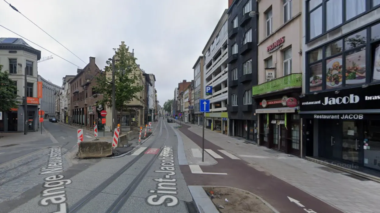 Antwerp Dockworker Faces Court After 115 km/h Motorcycle Run on Noorderlaan