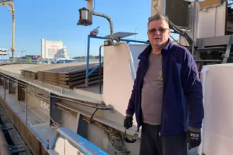 Antwerp Port halted as inland skippers blocked by a strike