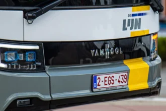 Antwerp Trams to stop surfing after being called 'halfwits'