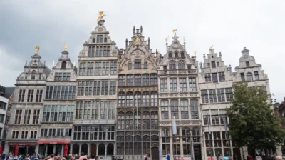 Antwerp classic car event returns with 1000 cars