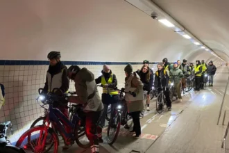 Antwerp cyclists face delays at Sint-Annatunnel elevators