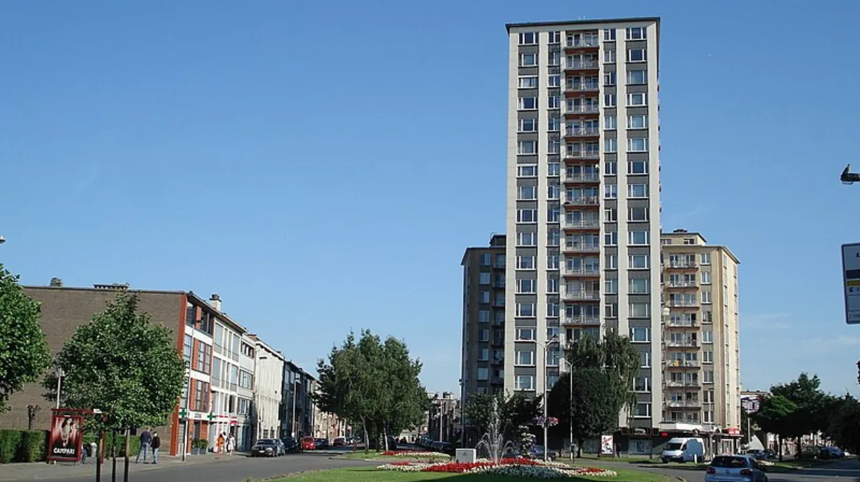 Antwerp fines Bisschoppenhoflaan Deurne landlord over safety