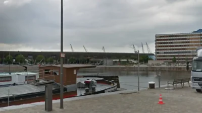 Antwerp offers free swimming at Bonapartedok near MAS