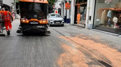 Antwerp oil spill affects city centre roads and cyclists