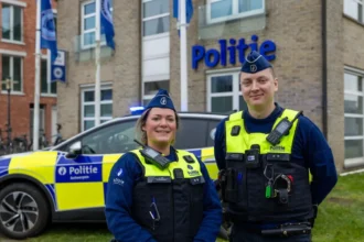 Antwerp police rescue dog from hot car, owner fined twice