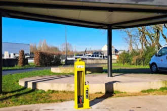 Antwerp sets up 15 bike repair stations in 12 parks