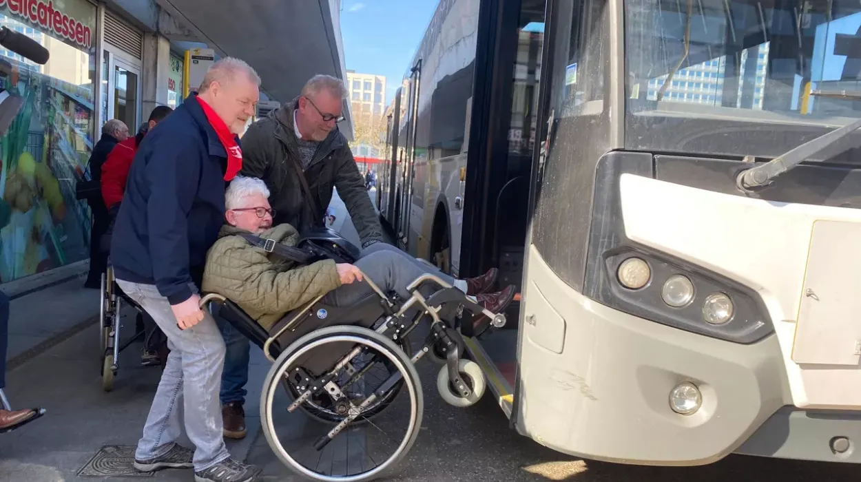 Antwerp wheelchair campaign seeks better public transport