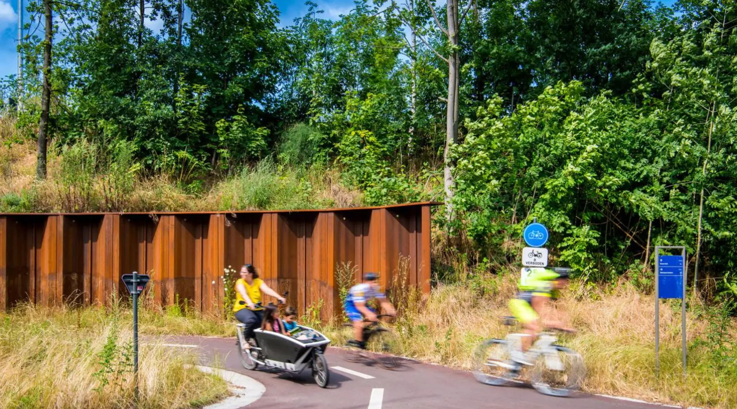 Antwerp's Cycling Revolution Transforming the City into a Bike-Friendly Oasis