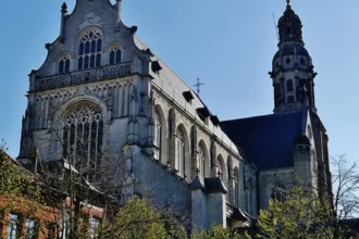 Antwerp’s St. Andrew’s hosts Pride prayer with Saskia