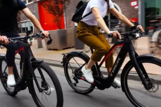 Antwerp's Vooruit Party campaign Speed pedelecs on roads raises safety concerns