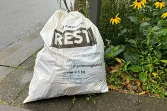 Antwerp's battle against fake garbage bags A fight for clean streets
